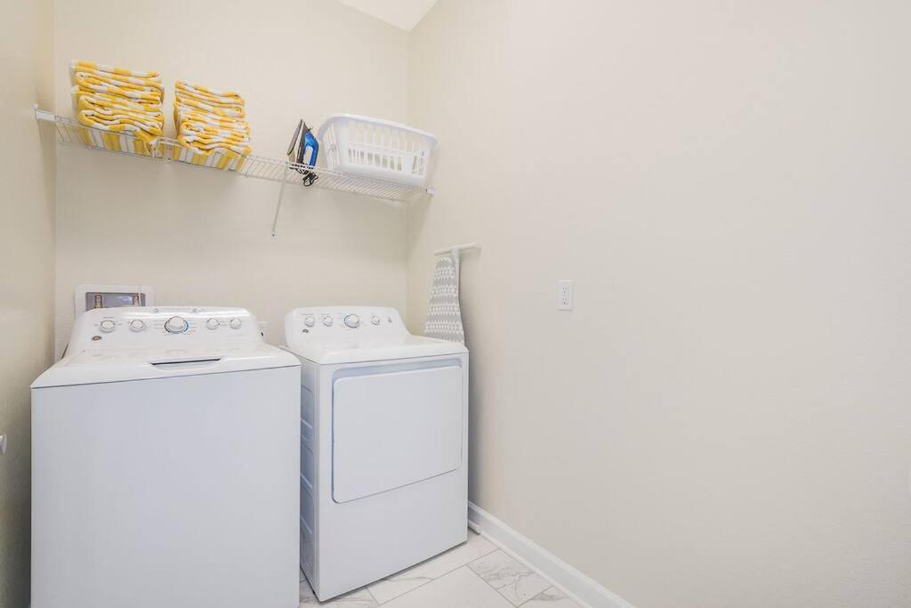 Luxury Villa Inside Storey Lake, Kissimmee - No Extra Fees Kültér fotó